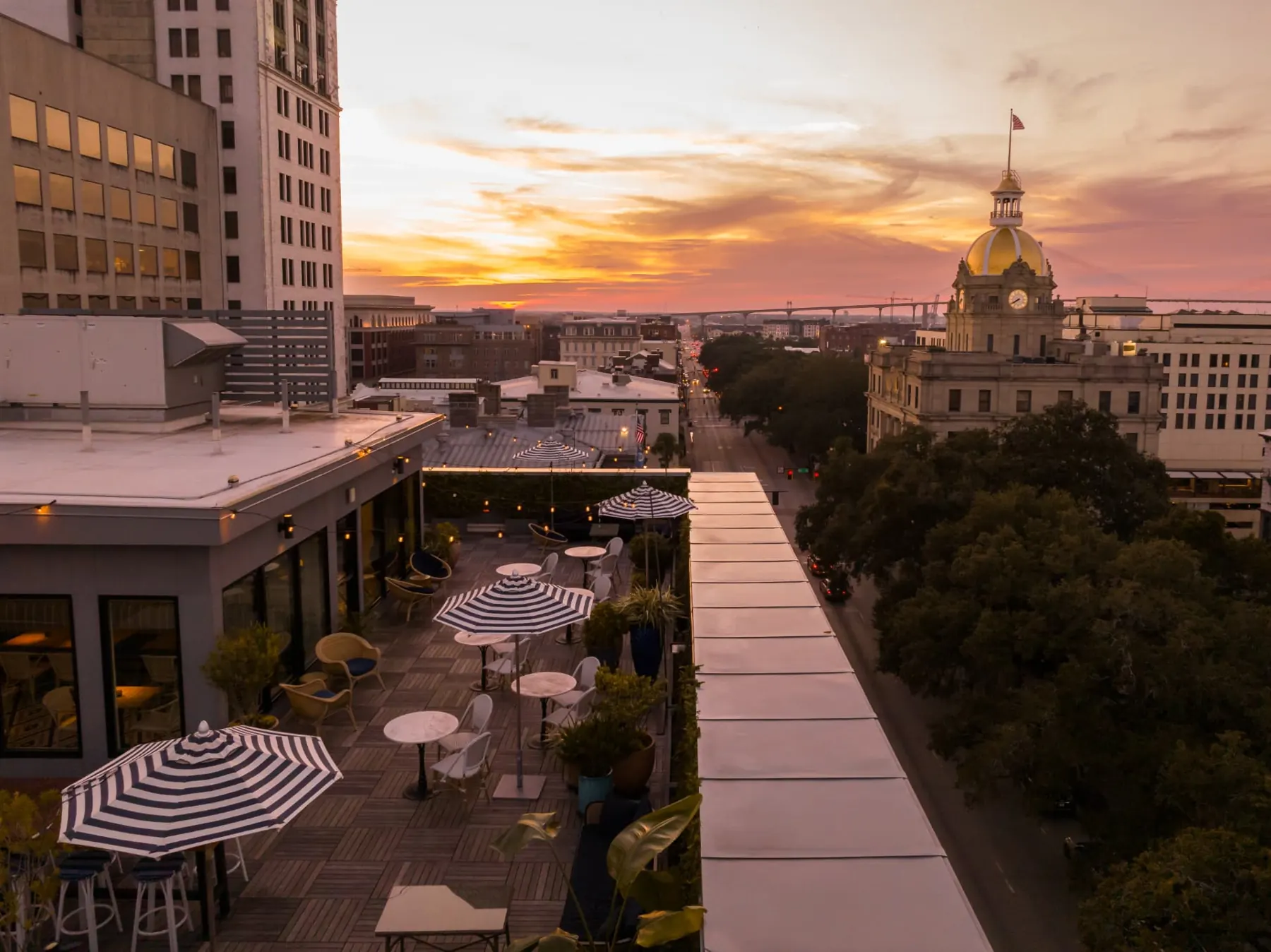 Pendant Terrace & Rooftop Bar